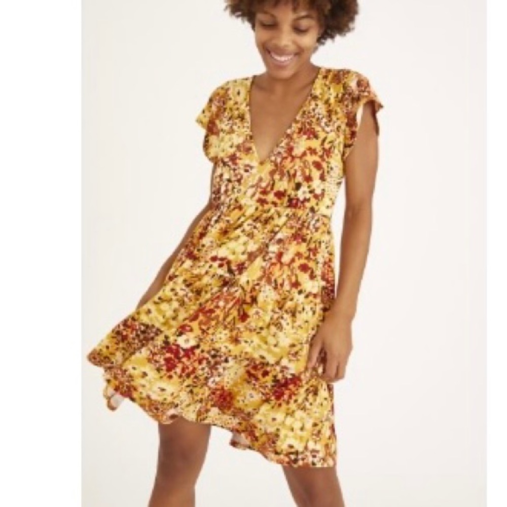 UO Julia Ruffle Mini Dress - M